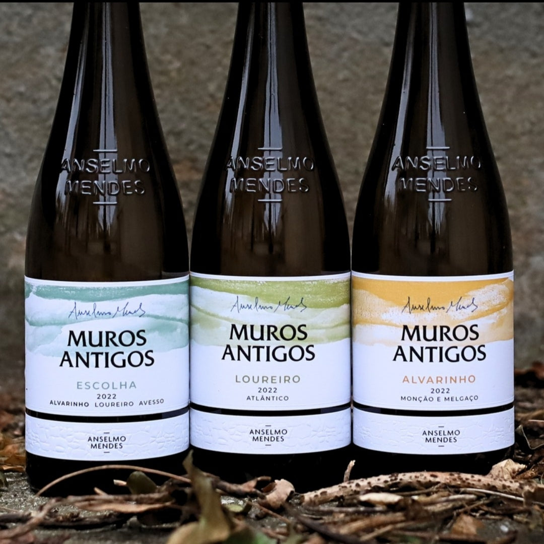 MUROS ANTIGOS ALVARINHO White 2023